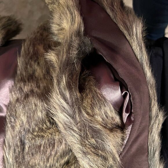 Women’s Fur Vest open front  Small - Picture 6 of 6